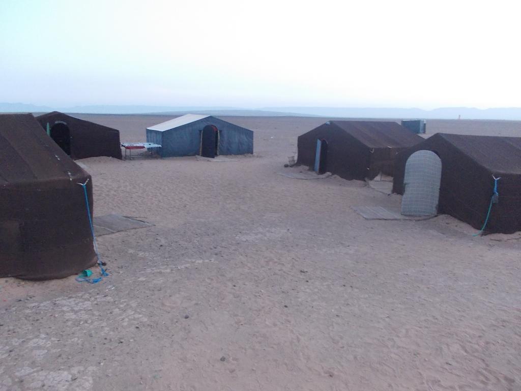 فندق Bivouac Draa زڭورة المظهر الخارجي الصورة